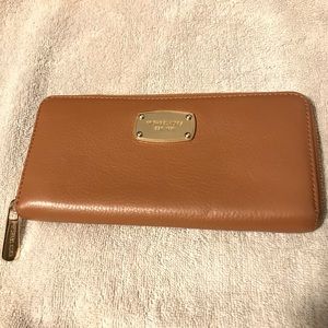 Michael Kors Jet Set Leather Zip Wallet | Camel |